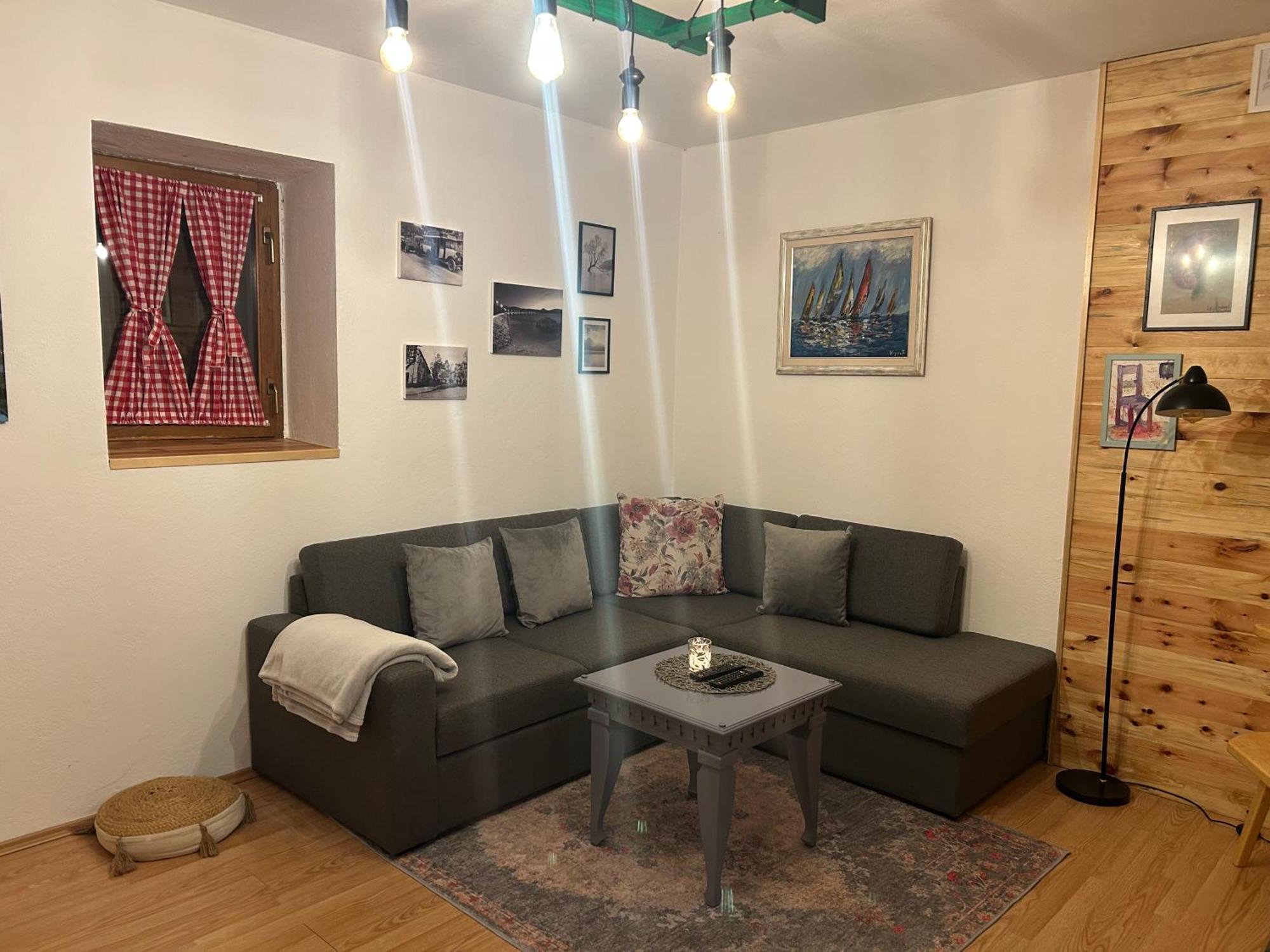 Lake House 'Vilin Konak' Nikšić Buitenkant foto